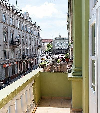 Apartment Vozle Teatra Opery I Baleta Lviv Buitenkant foto