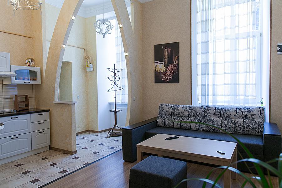 Apartment Vozle Teatra Opery I Baleta Lviv Buitenkant foto